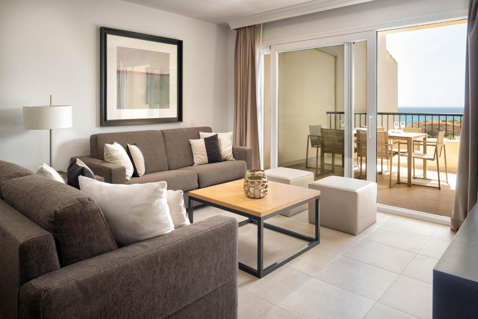 Apartment Beautiful With Stunning Sea Views, Perfect For Relaxation Fuengirola