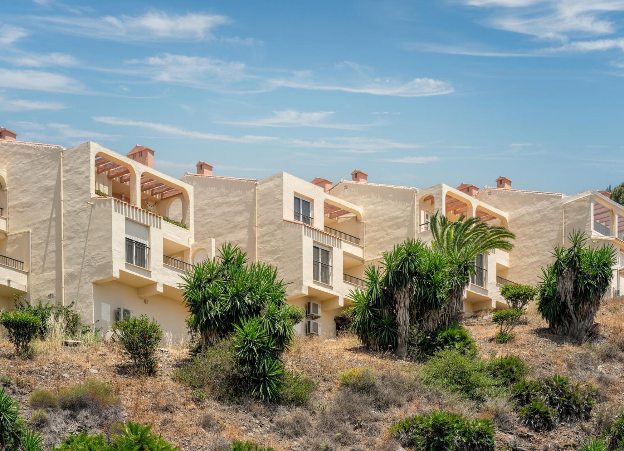 Beautiful With Stunning Sea Views, Perfect For Relaxation * Fuengirola